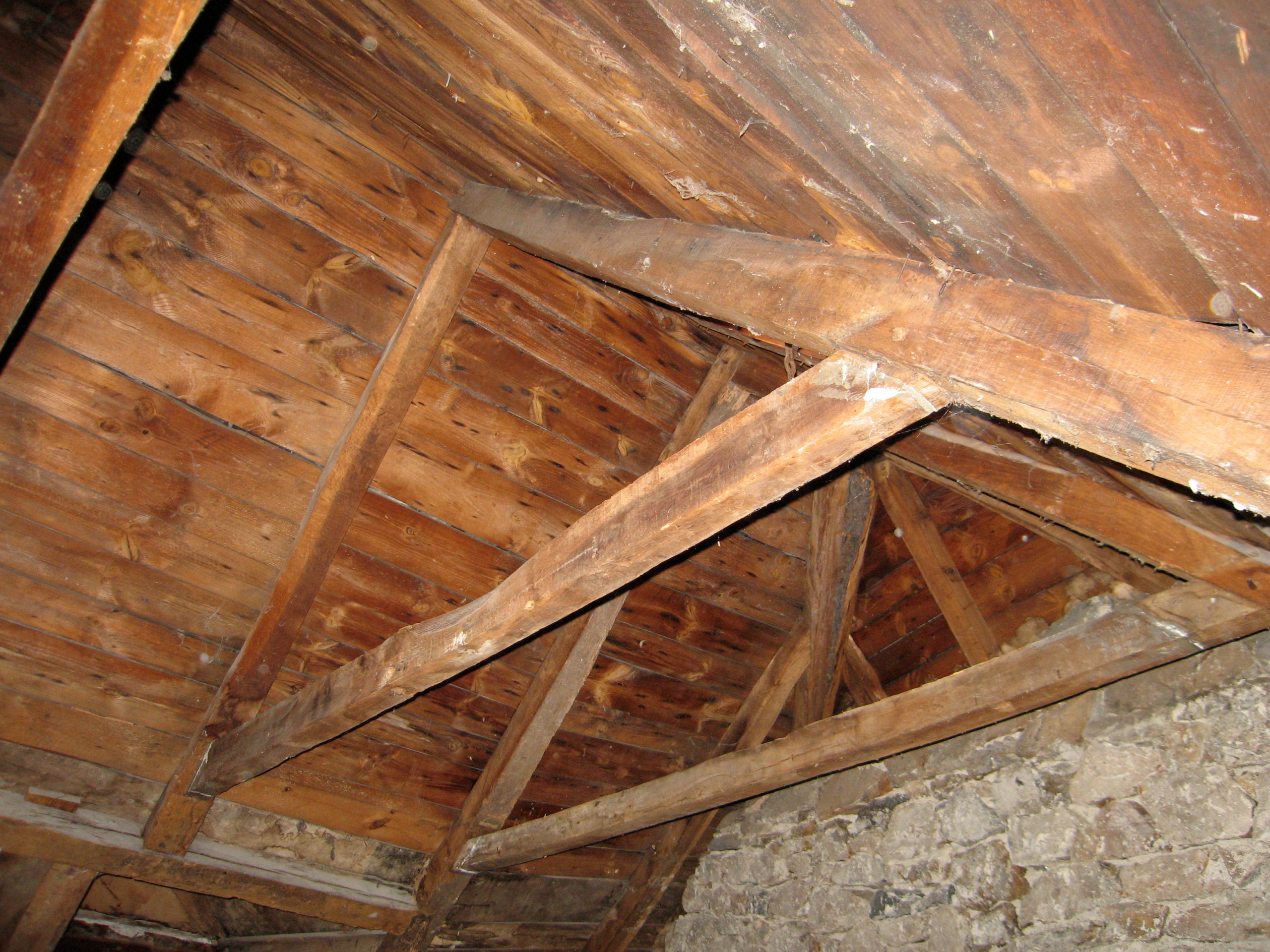 RENOVATION à SAINT-VINCENT-DE-SALERS