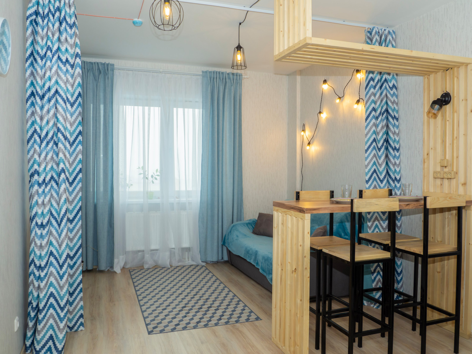 Бирюзовый полулофт