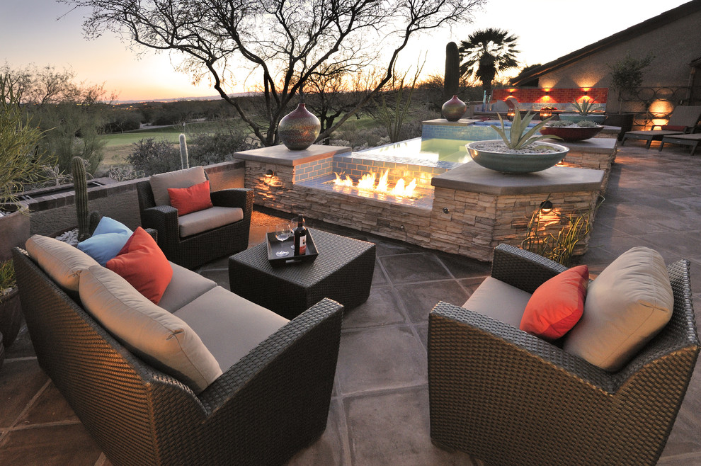 Photo of a patio in Phoenix with a fire feature.