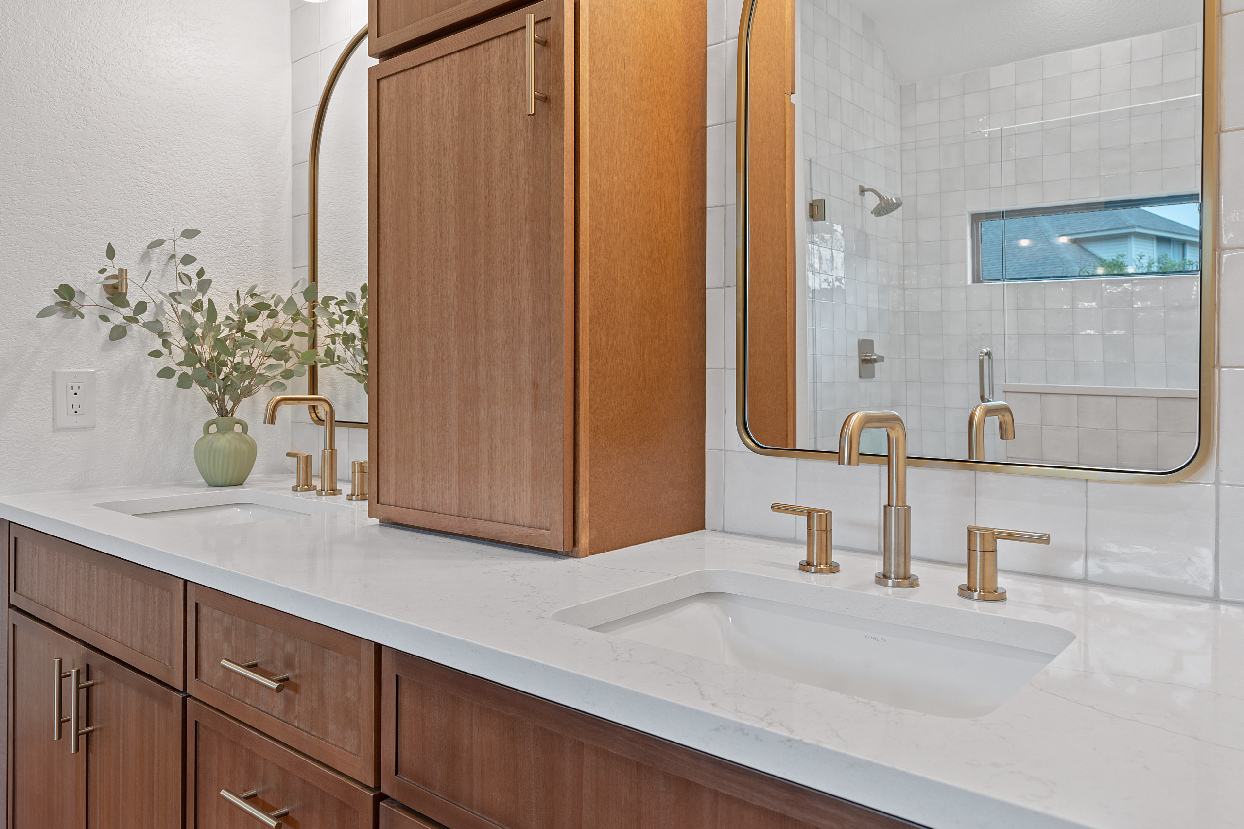Southwestern Charm Bathroom (Circle C)