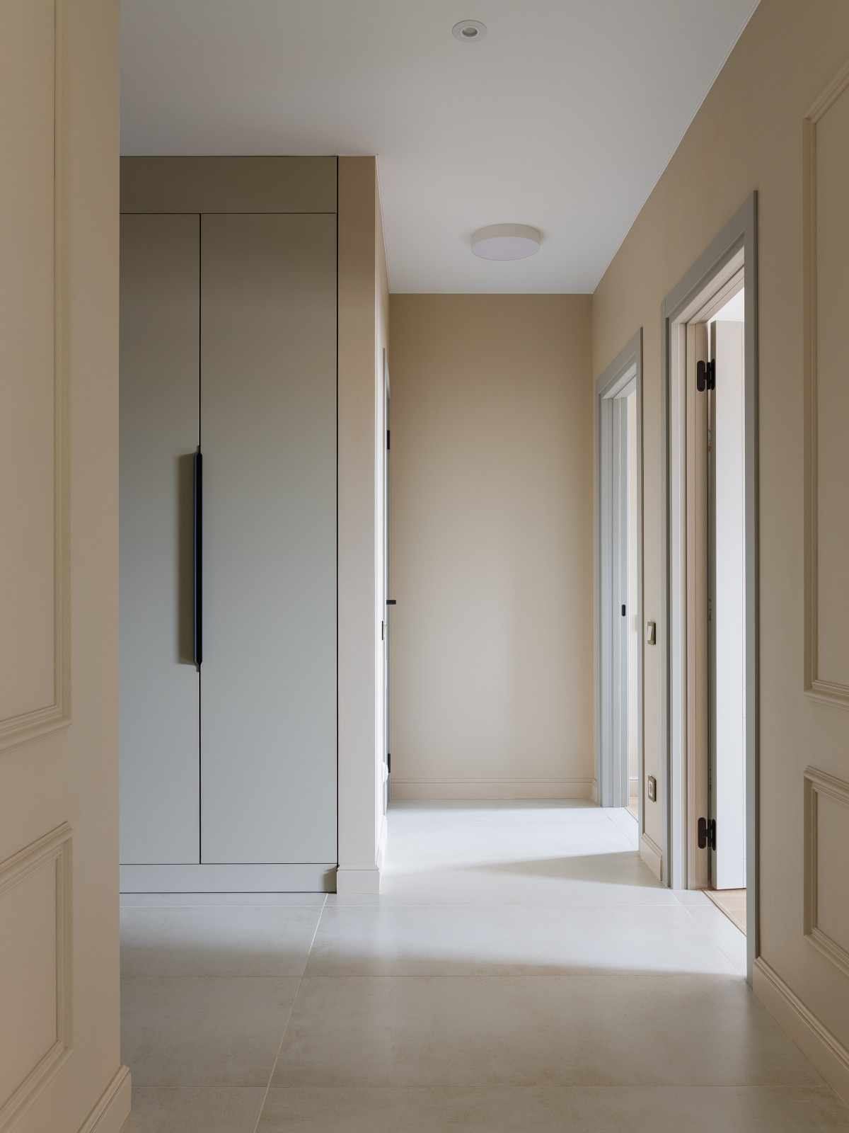 2х-комнатная квартира в современной классике и минимализме