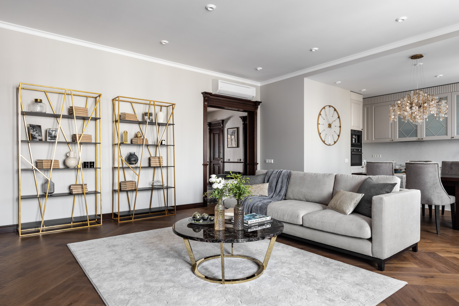 Трехкомнатная квартира на Крестовском острове