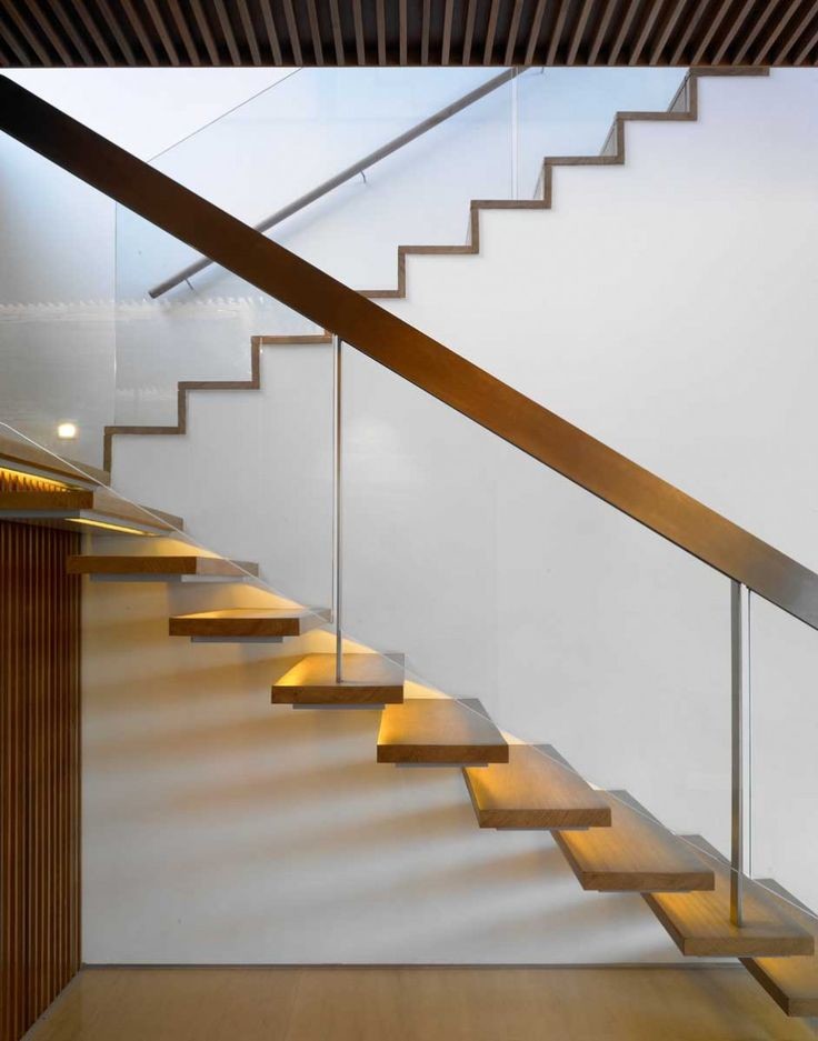 Design ideas for a staircase in New York.