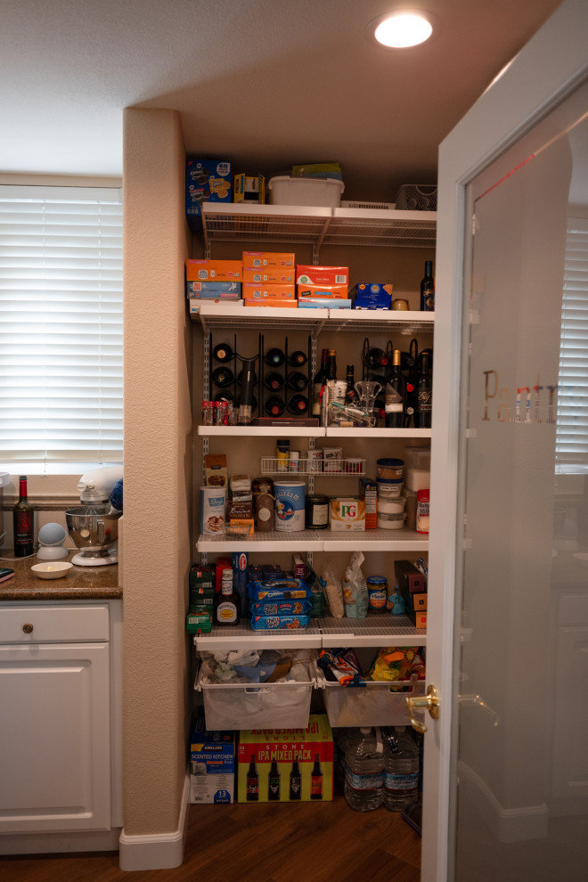 Example of a transitional kitchen design in San Diego