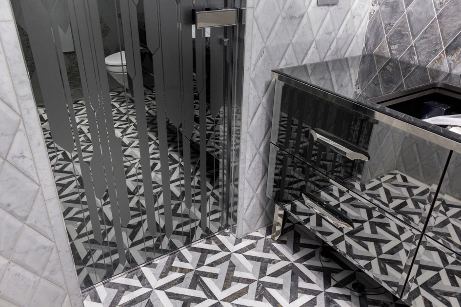 Мозаичный пол в стиле хай-тек