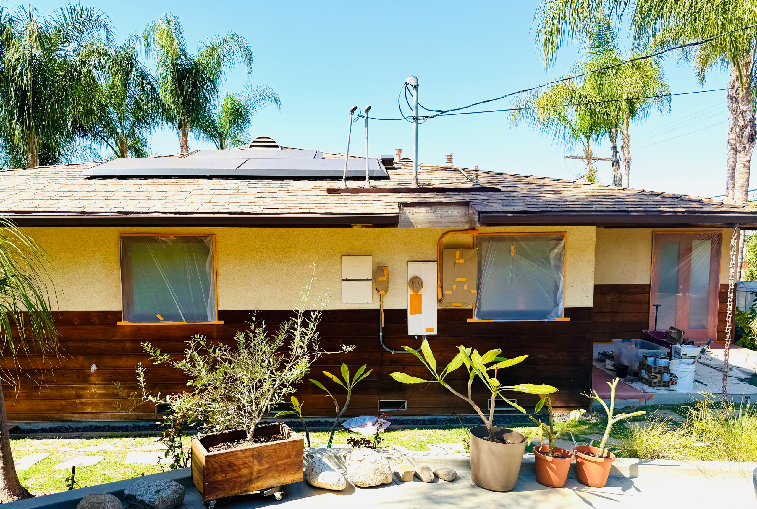 Montecito Heights | Black California Rancher Home