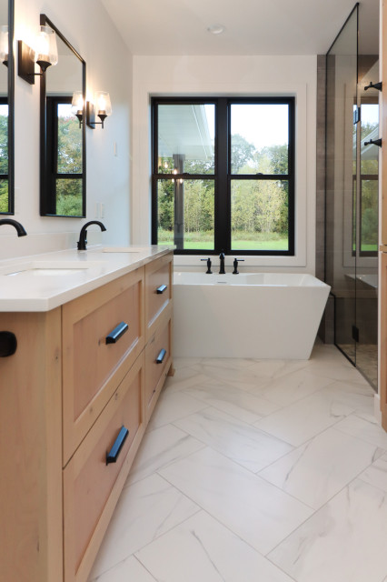 Classic Comfort contemporary-bathroom
