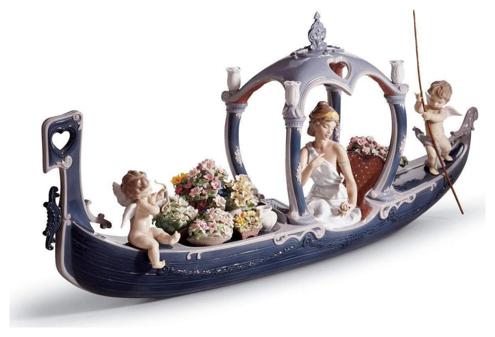 Lladro Gondola Of Love Figurine 01001870 Contemporary Sculptures