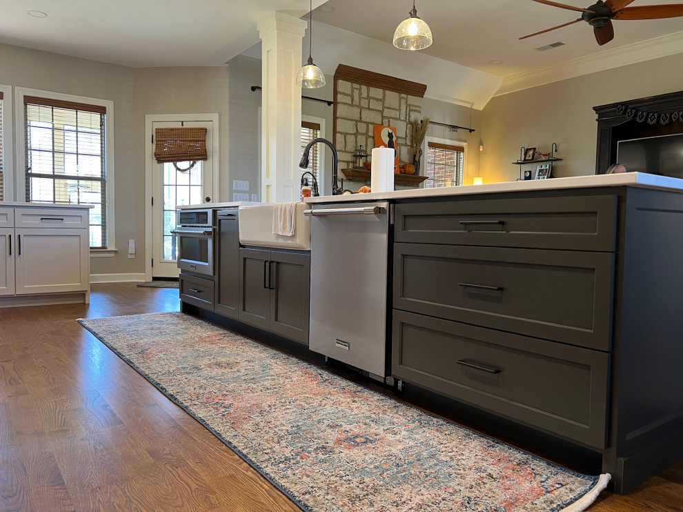 Chic Indian Lake Kitchen