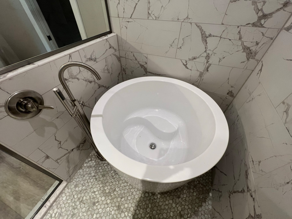 Bathroom 17