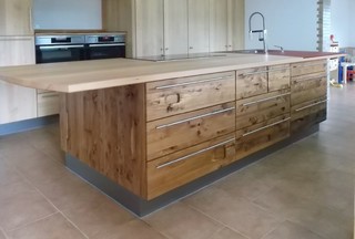 Große Kücheninsel aus Altholz Kastanie - Klassisch - Küche - Sonstige