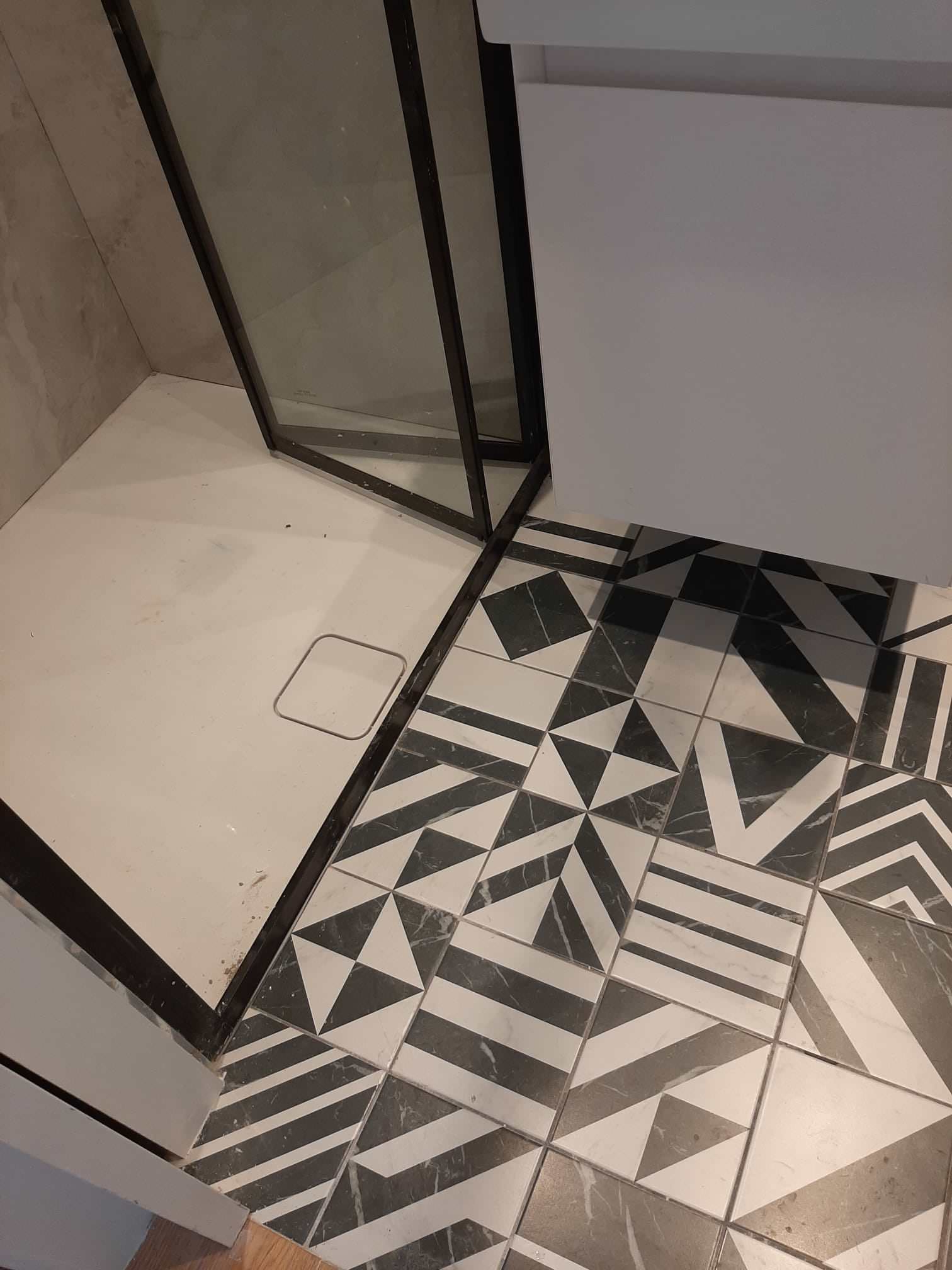 Bathroom - bathroom idea in London