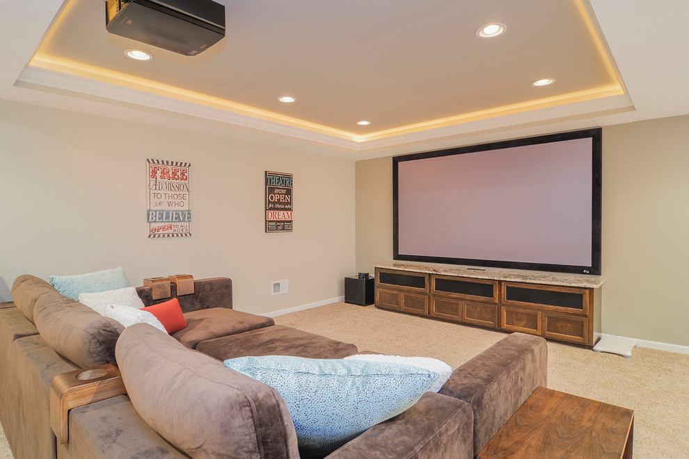 Geoff & Lisa's Basement Traditional Basement Chicago by Sebring