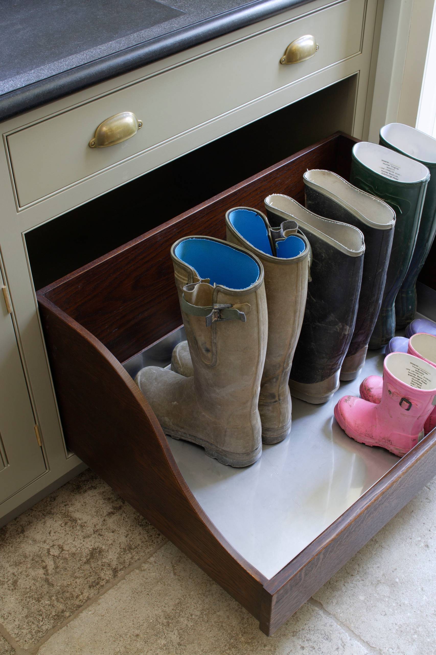 Хранение обуви в прихожей – идеи и варианты, как хранить обувь в прихожей и куда ставить грязную
