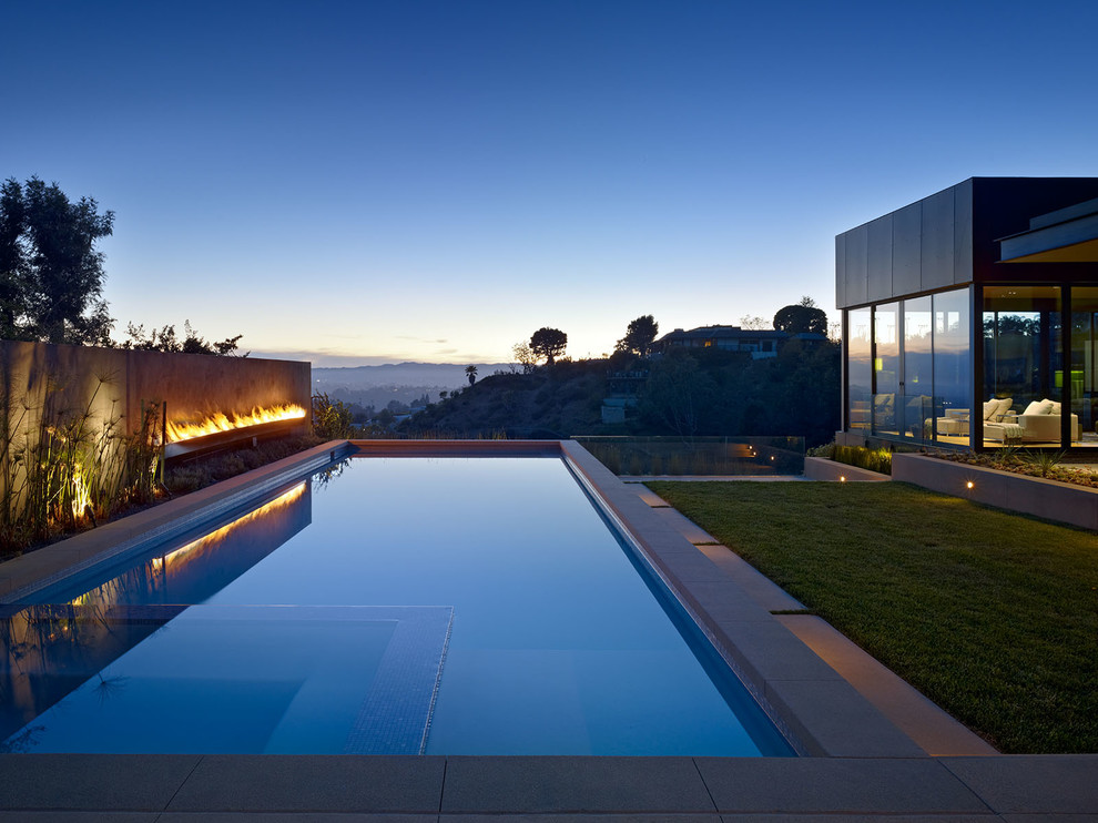 Design ideas for a contemporary home in Los Angeles.