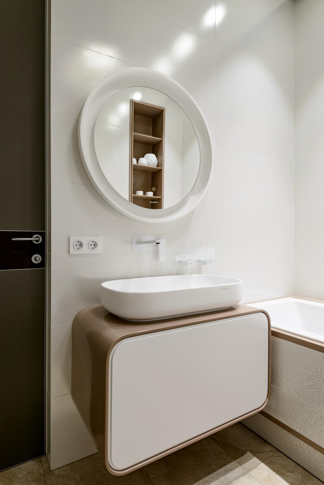 "Выбор лучших"  Трехкомнатная квартира 125 м.кв.