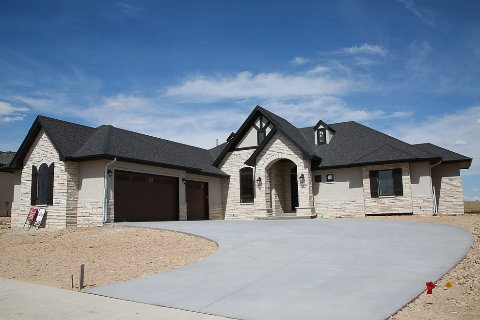 Photo of a contemporary exterior in Denver.