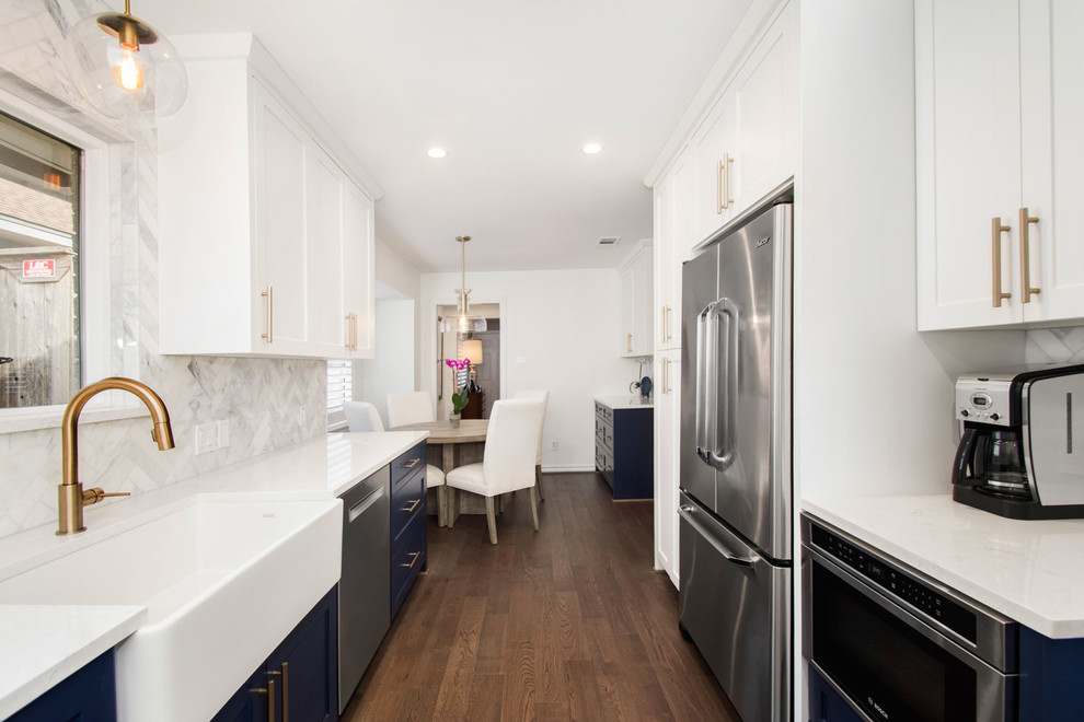 Kitchen - transitional kitchen idea in DC Metro