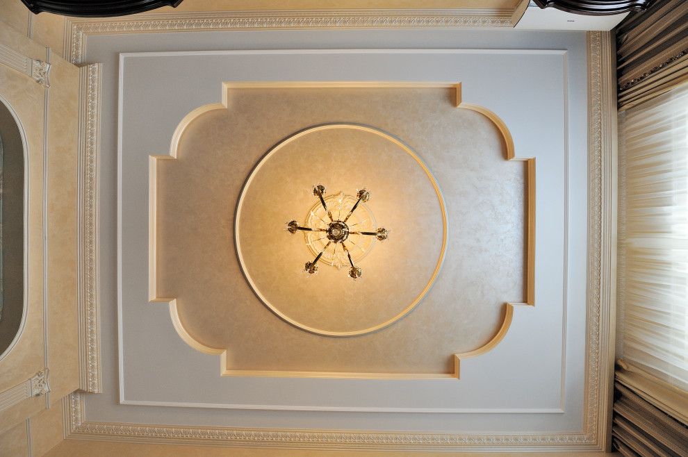 Интерьер дома в классическом стиле (250 кв м)