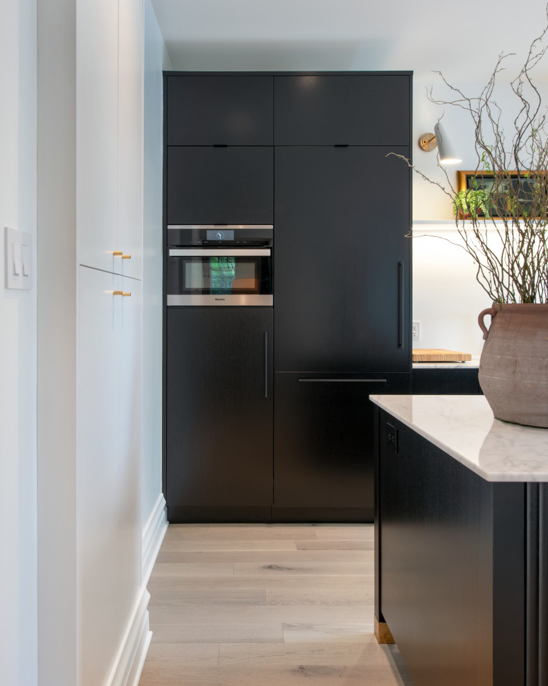 Home design - transitional home design idea in Ottawa