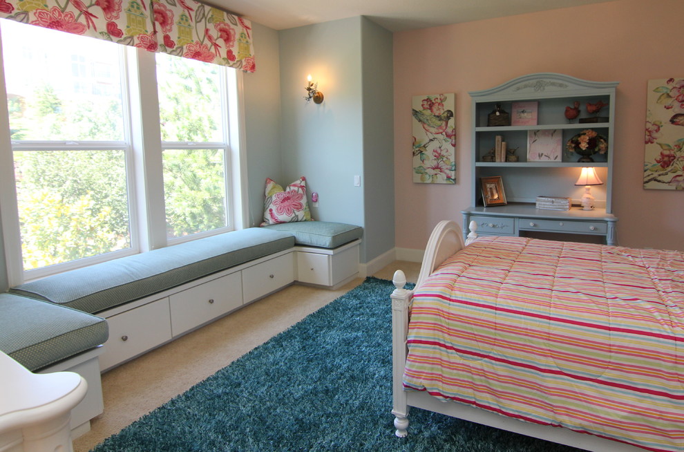 Mid-sized arts and crafts guest bedroom in Portland with pink walls, carpet and no fireplace.
