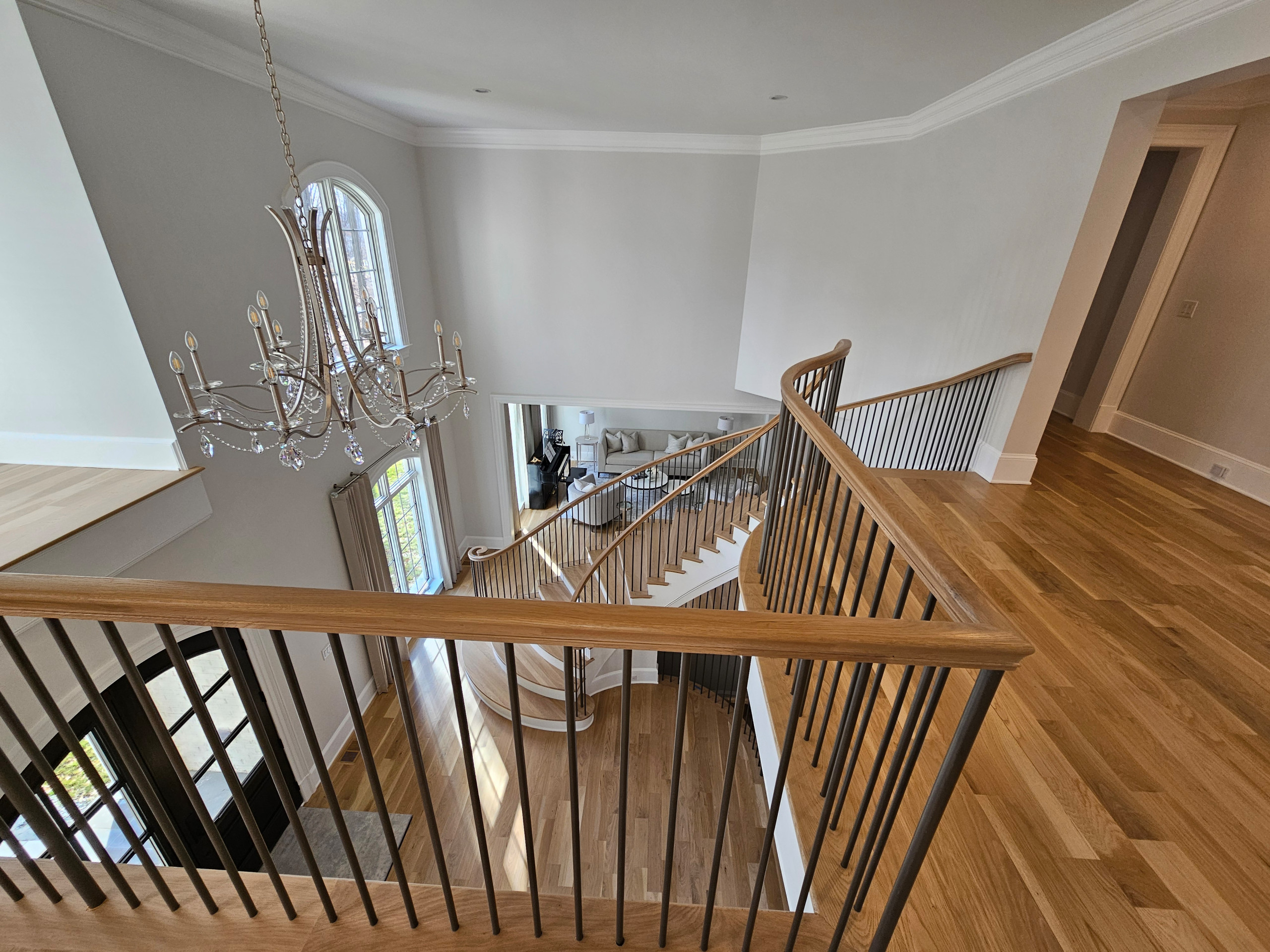 116_Elegant & Eye-catching Curved Staircase, Leesburg VA 20175