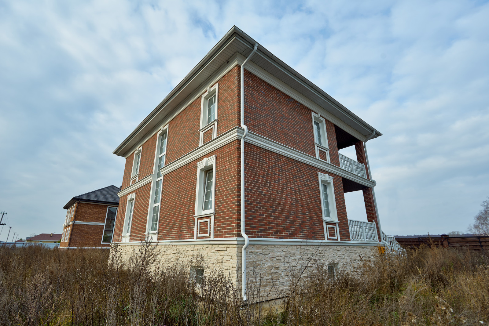 Дом в английском стиле. г. Казань деревня Зимняя Горка.