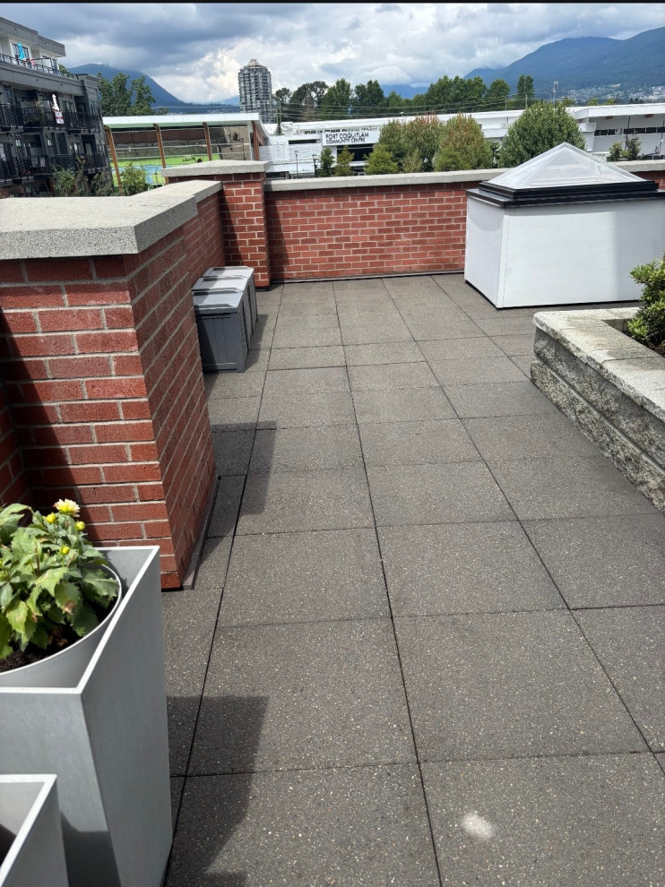 4340-2180 Kelly Ave Coquitlam planter removal and pressure washing