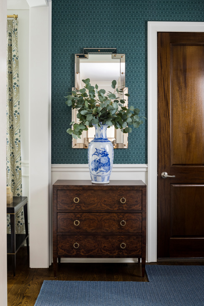 Home design - traditional home design idea in Chicago