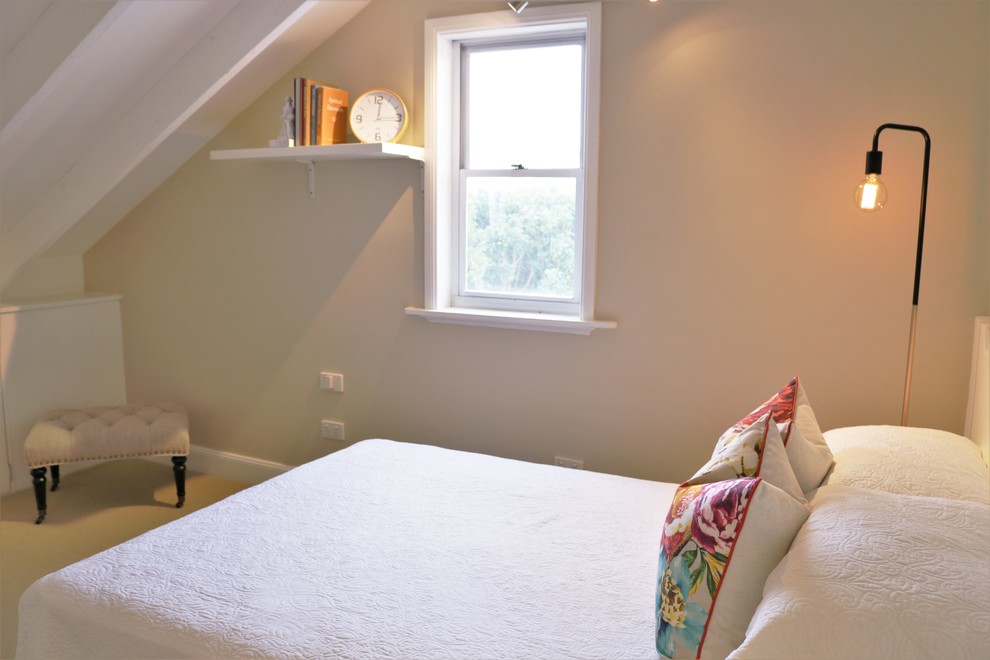 Photo of a transitional bedroom in Newcastle - Maitland.
