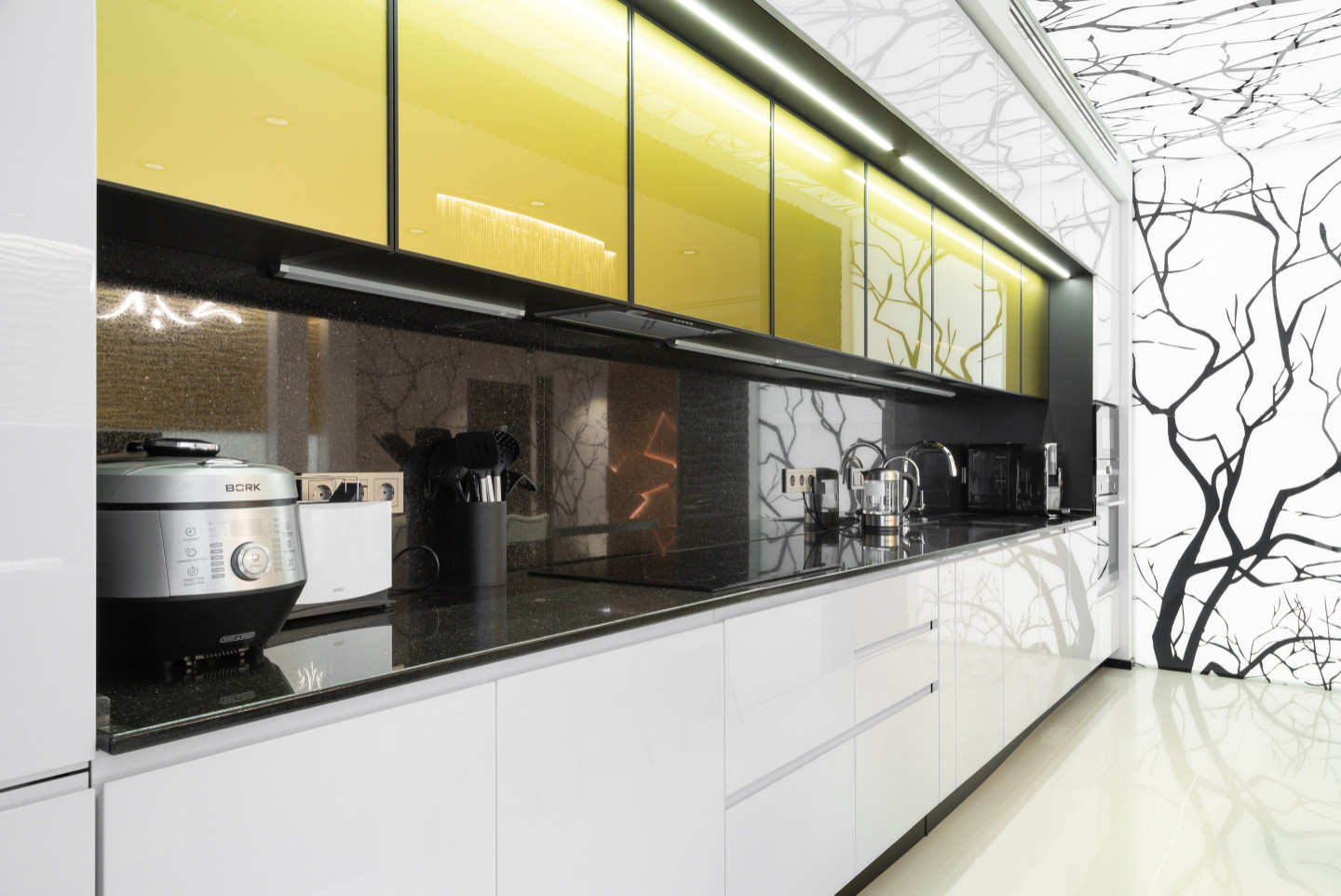 Тихвинская, 39