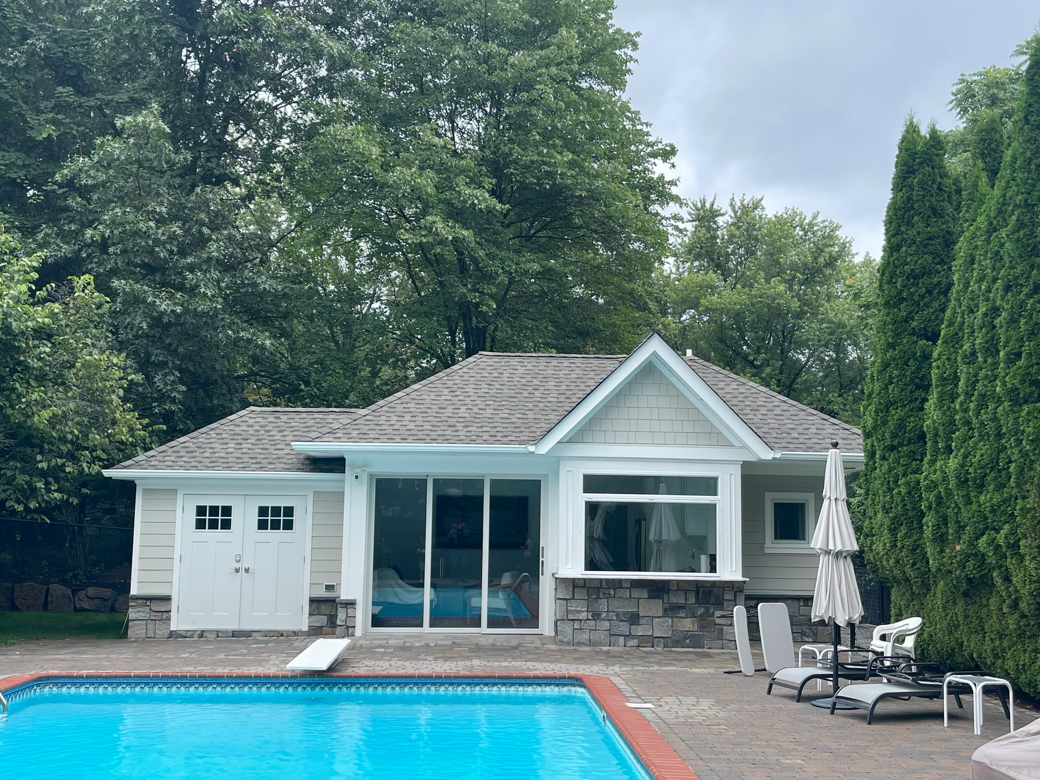 Pool Cabanas