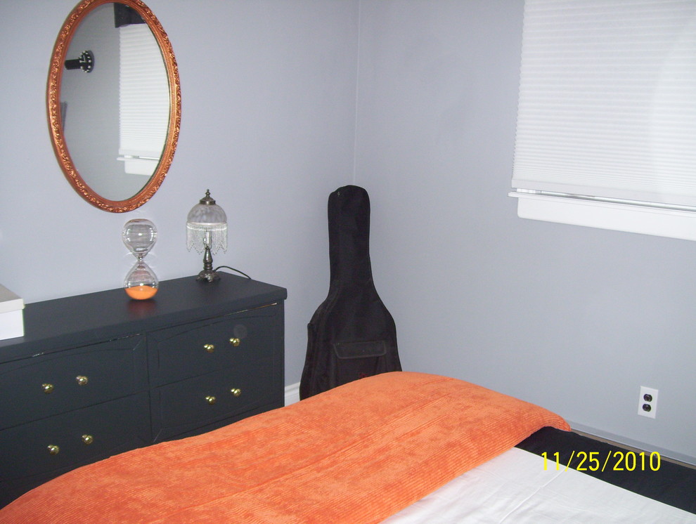 bedroom wall color.. my slate grey looks blue. would charcoal grey be
