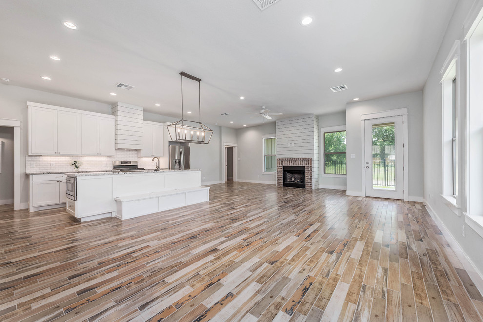 Painted Brick on Peterson Circle