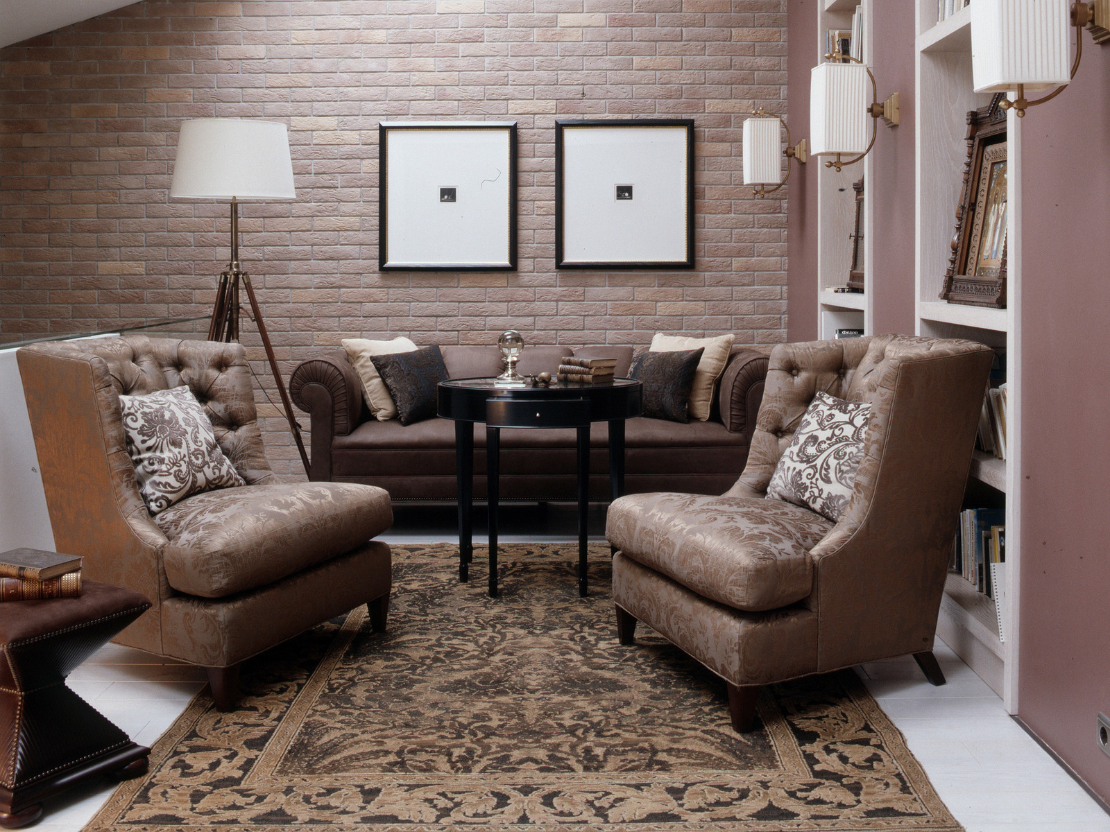 Duplex near Kazan Cathedral