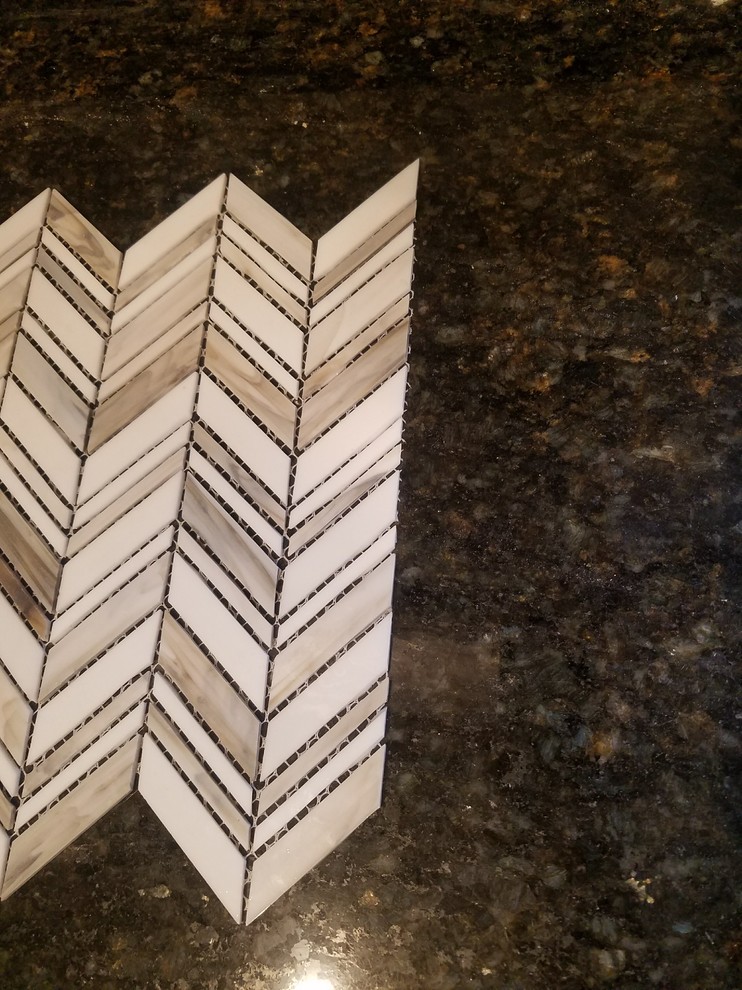 Remove granite backsplash or not?