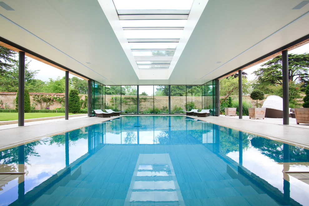 This is an example of a contemporary pool in Gloucestershire.