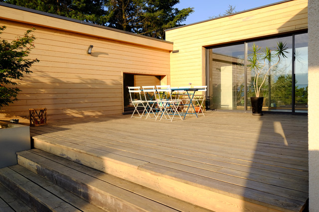 Les Oules contemporary-deck