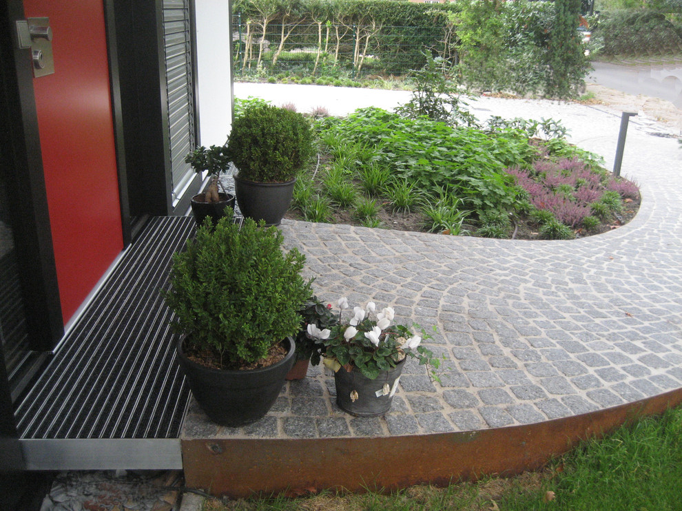 Modernes Huf Haus Contemporary Hamburg By Garten Design