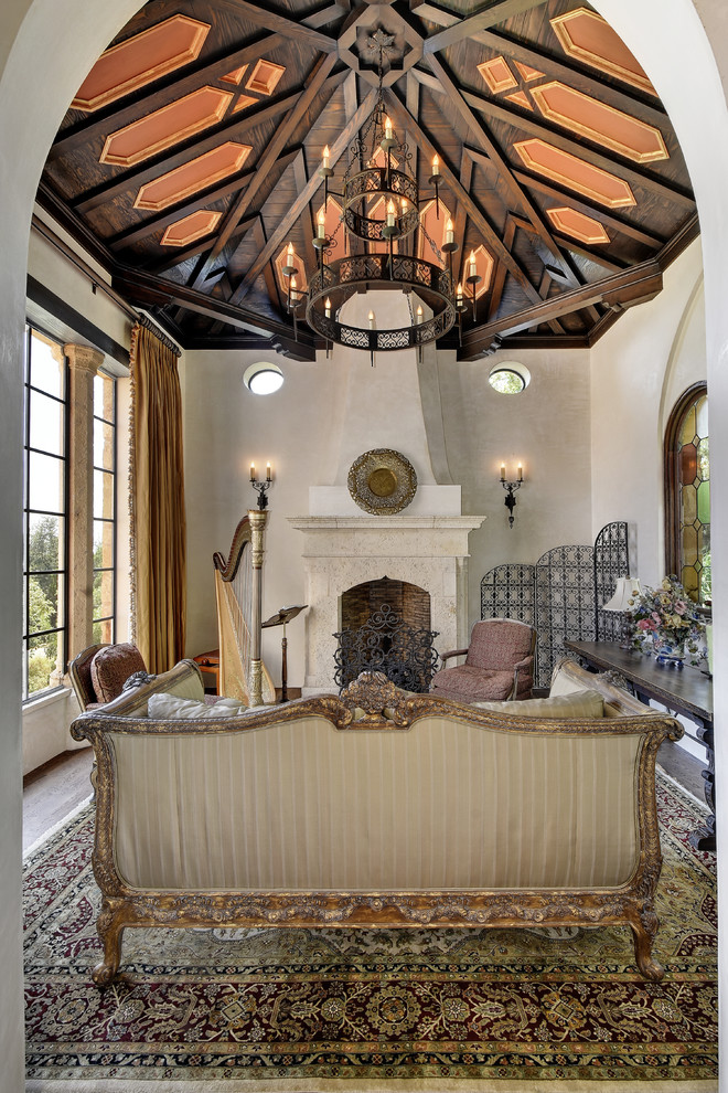 Inspiration for a transitional home design remodel in Austin