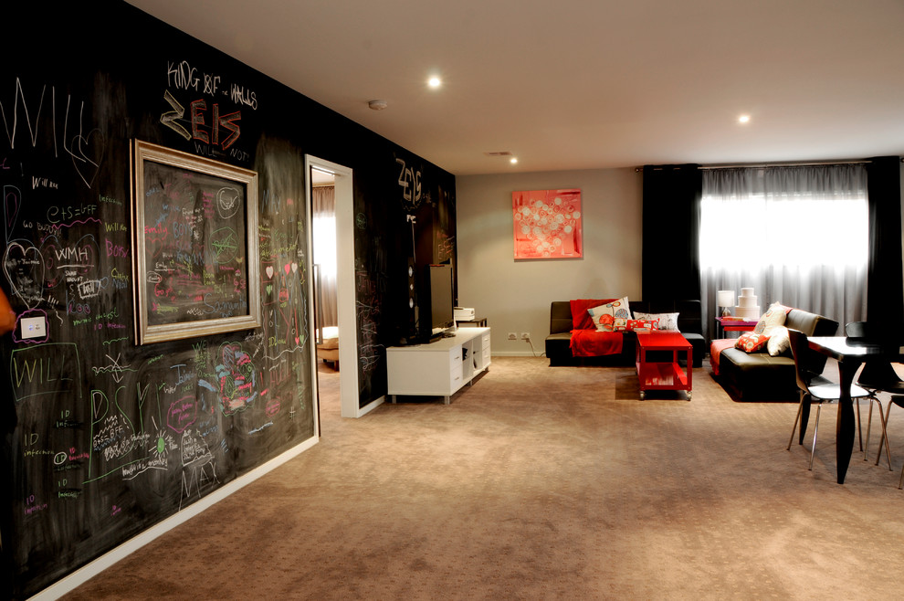 This is an example of a transitional kids' room in Melbourne.