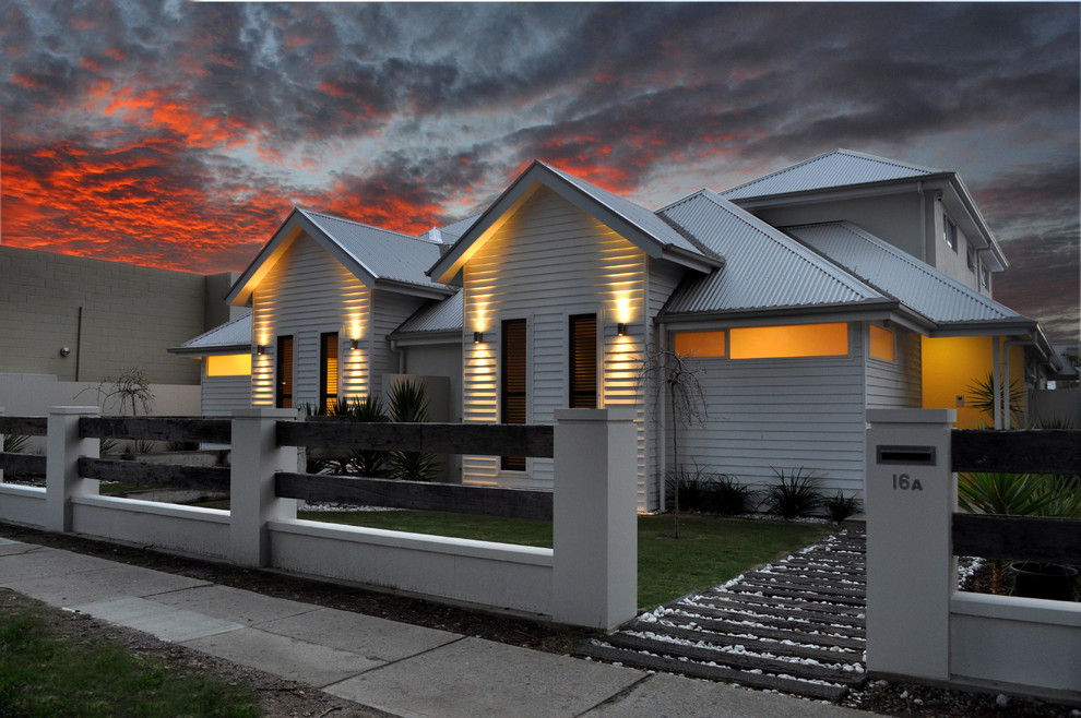 Photo of a contemporary exterior in Adelaide.