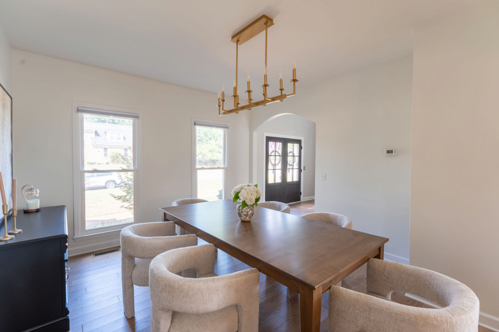Contemporary Indian Lake Kitchen