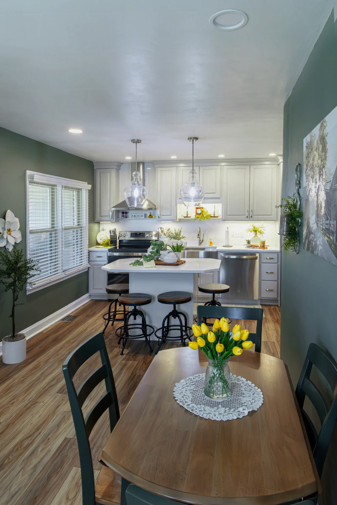 Farmhouse Style Kitchen