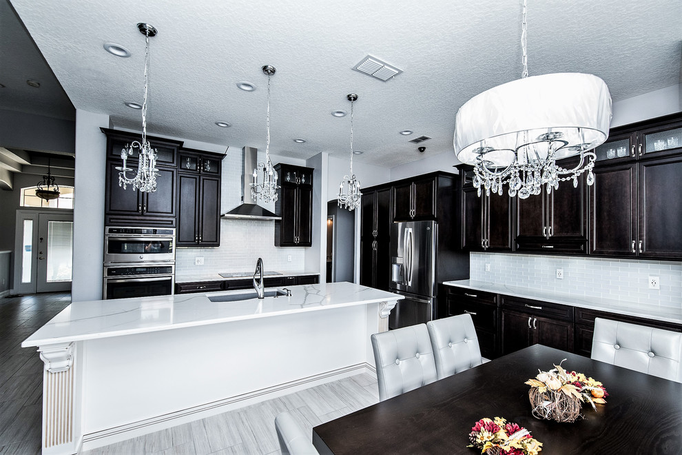 Inspiration for a transitional kitchen remodel in Orlando