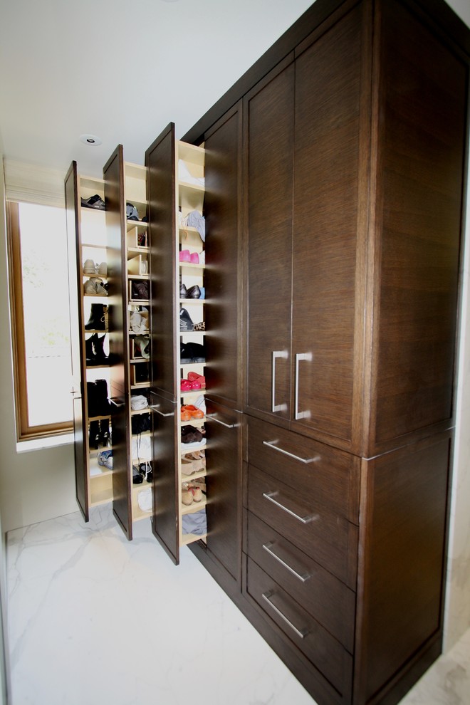 Inspiration for a contemporary storage and wardrobe in San Francisco.