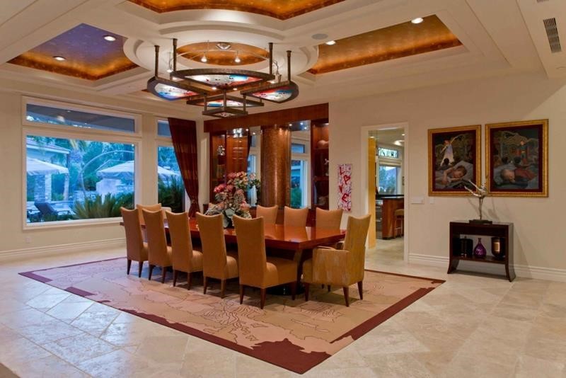 Design ideas for a dining room in Las Vegas.