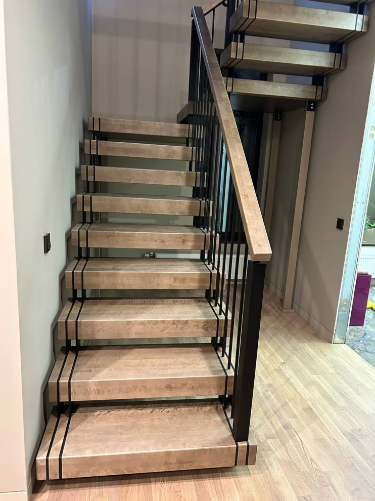 Лестница на 4х косоурах