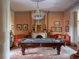 Victorian Family Room by Decorations Lucullus