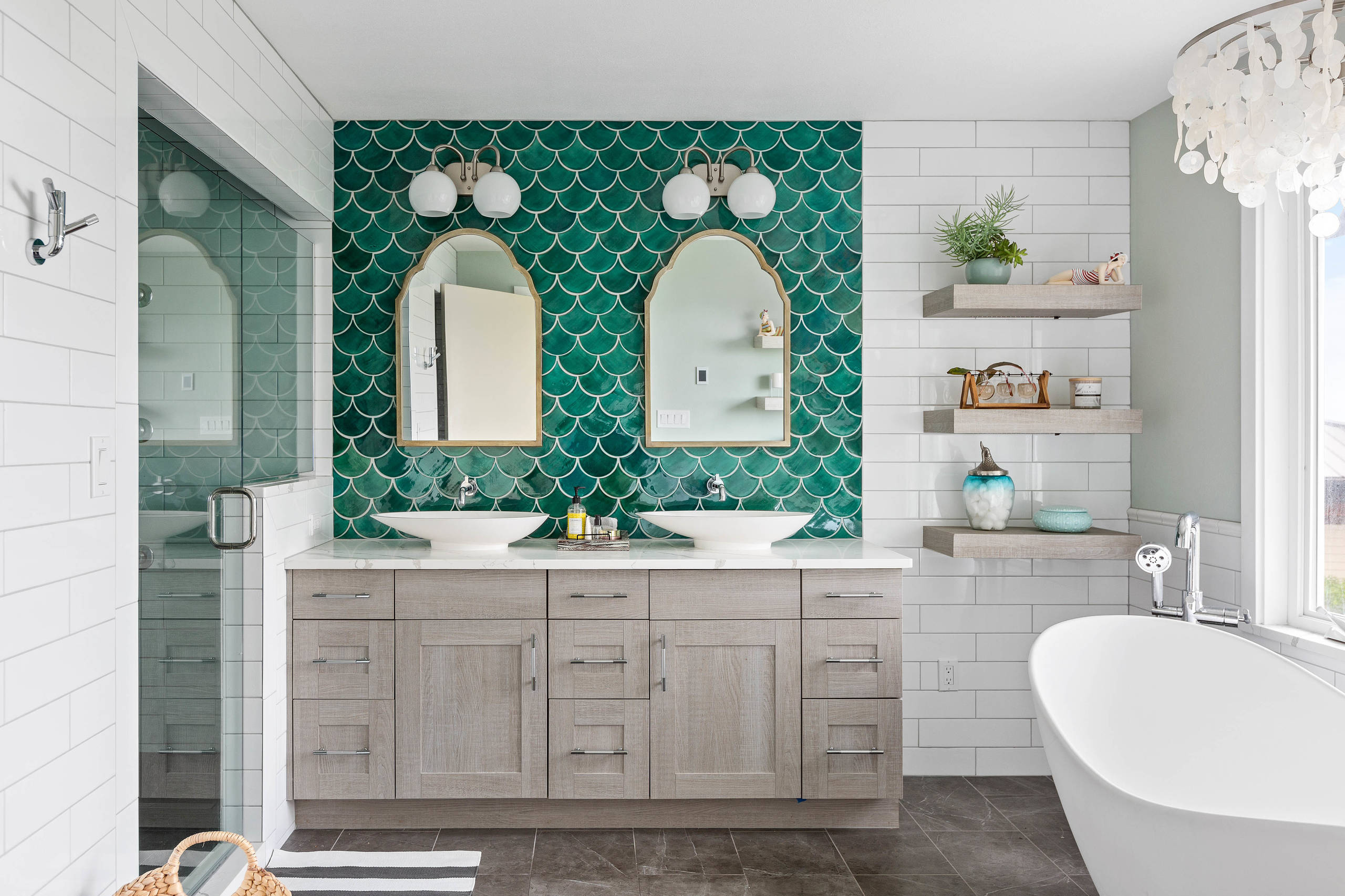 Green Mermaid Tile and a New Layout Boost a Dated Pink Bathroom, image size:2560x1706